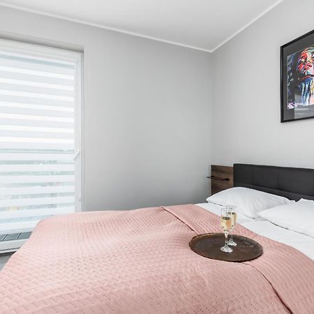 Apartamenty Nadbrzezna 250 M Do Plazy By Noclegi Renters Gąski Exterior foto